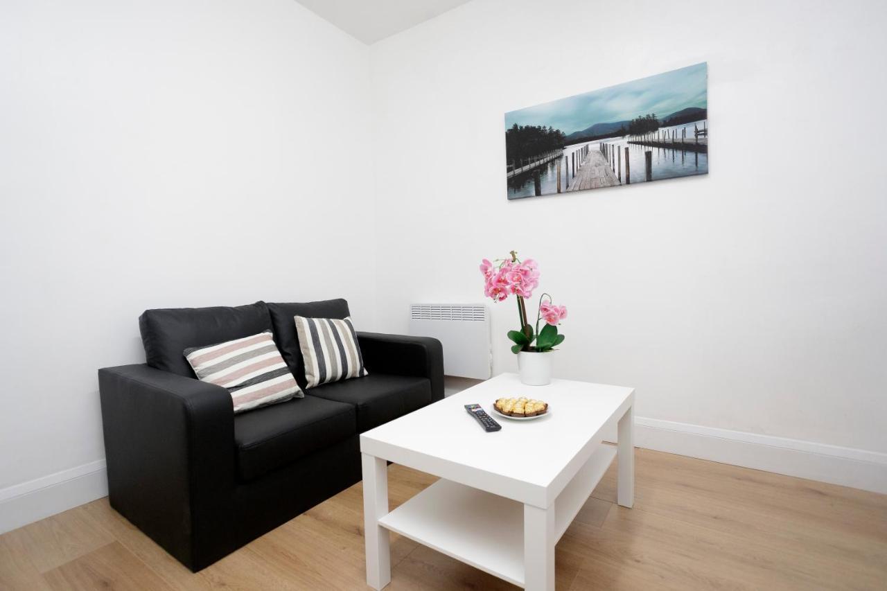 Kirkstall Serviced Apartments Leeds Leeds  Buitenkant foto
