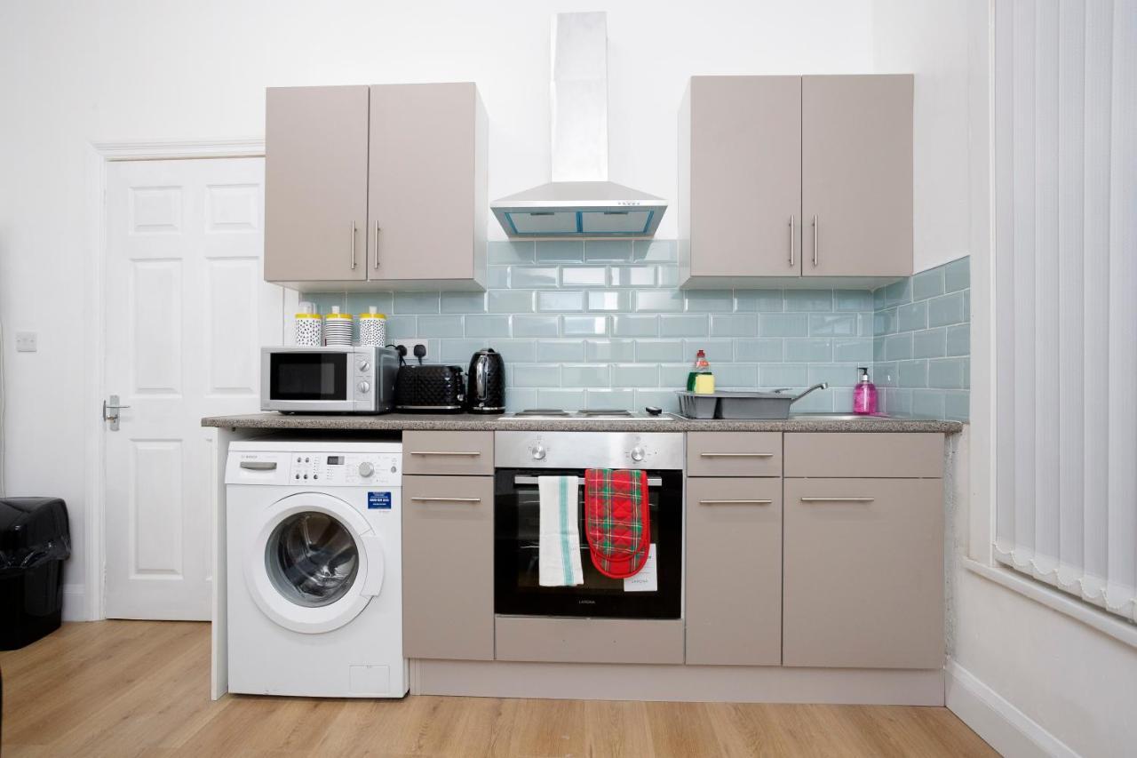 Kirkstall Serviced Apartments Leeds Leeds  Buitenkant foto