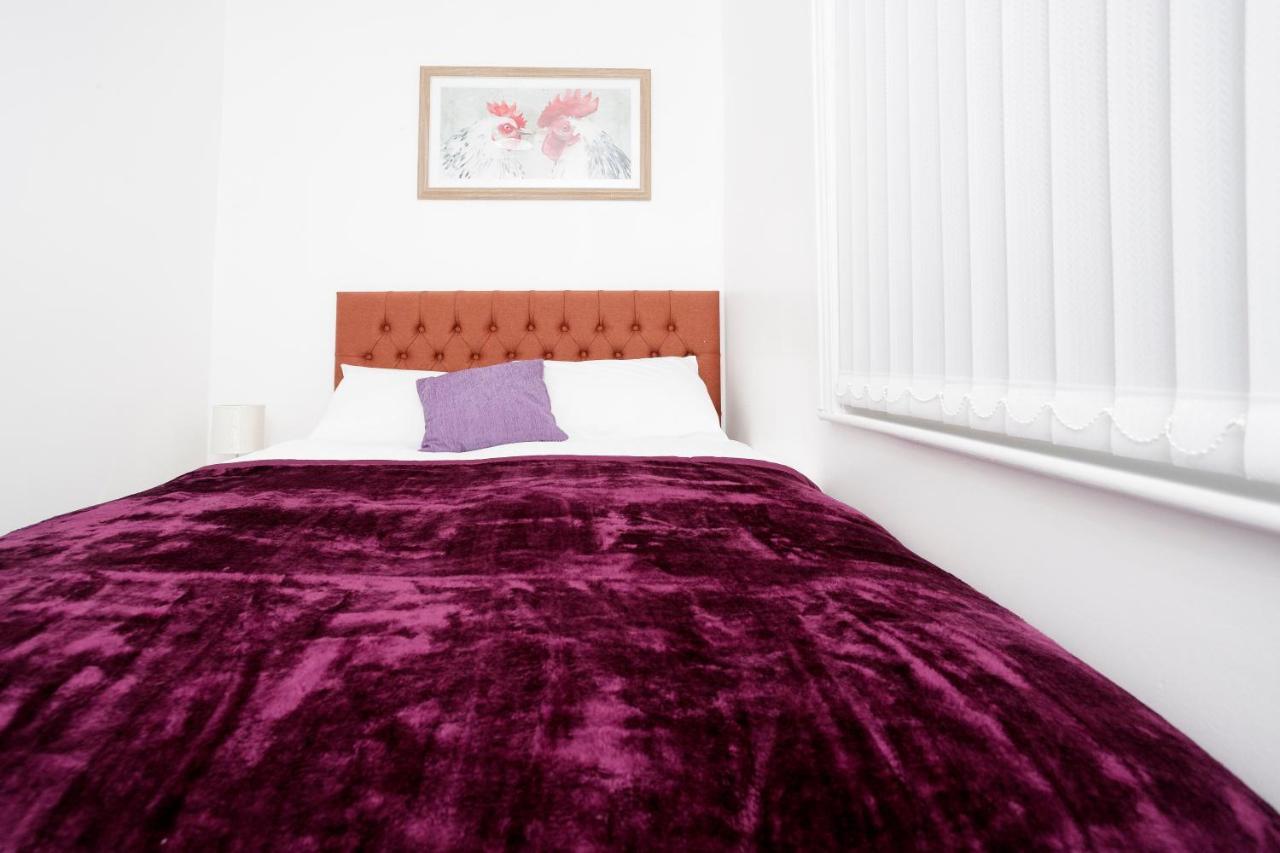 Kirkstall Serviced Apartments Leeds Leeds  Buitenkant foto